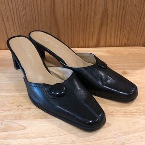 Impanema Insolia Bonita Black Leather Mules